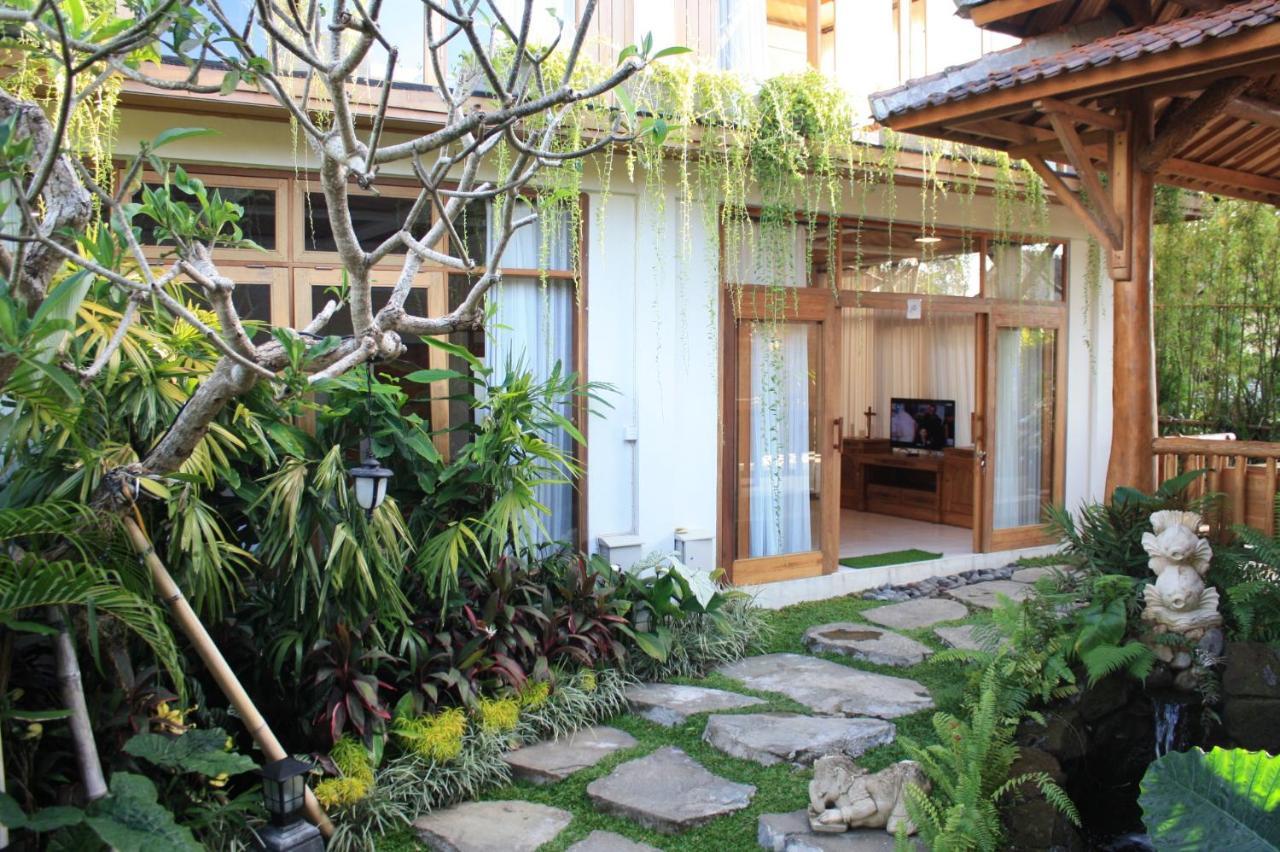 Graha Sandat Villas By Pramana Villas Ubud Esterno foto
